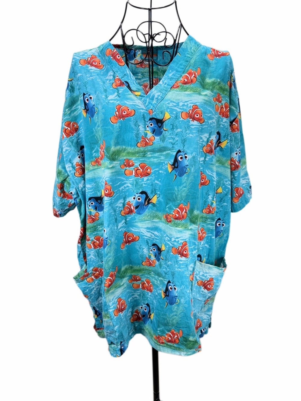 Disney Pixar Finding Nemo Dory Scrub Top XL Blue 100% Cotton